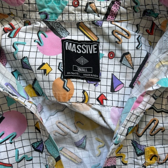 Vintage-inspired 80s Print Shorts Set - Picture 2 of 4